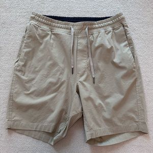 Lululemon shorts, M size